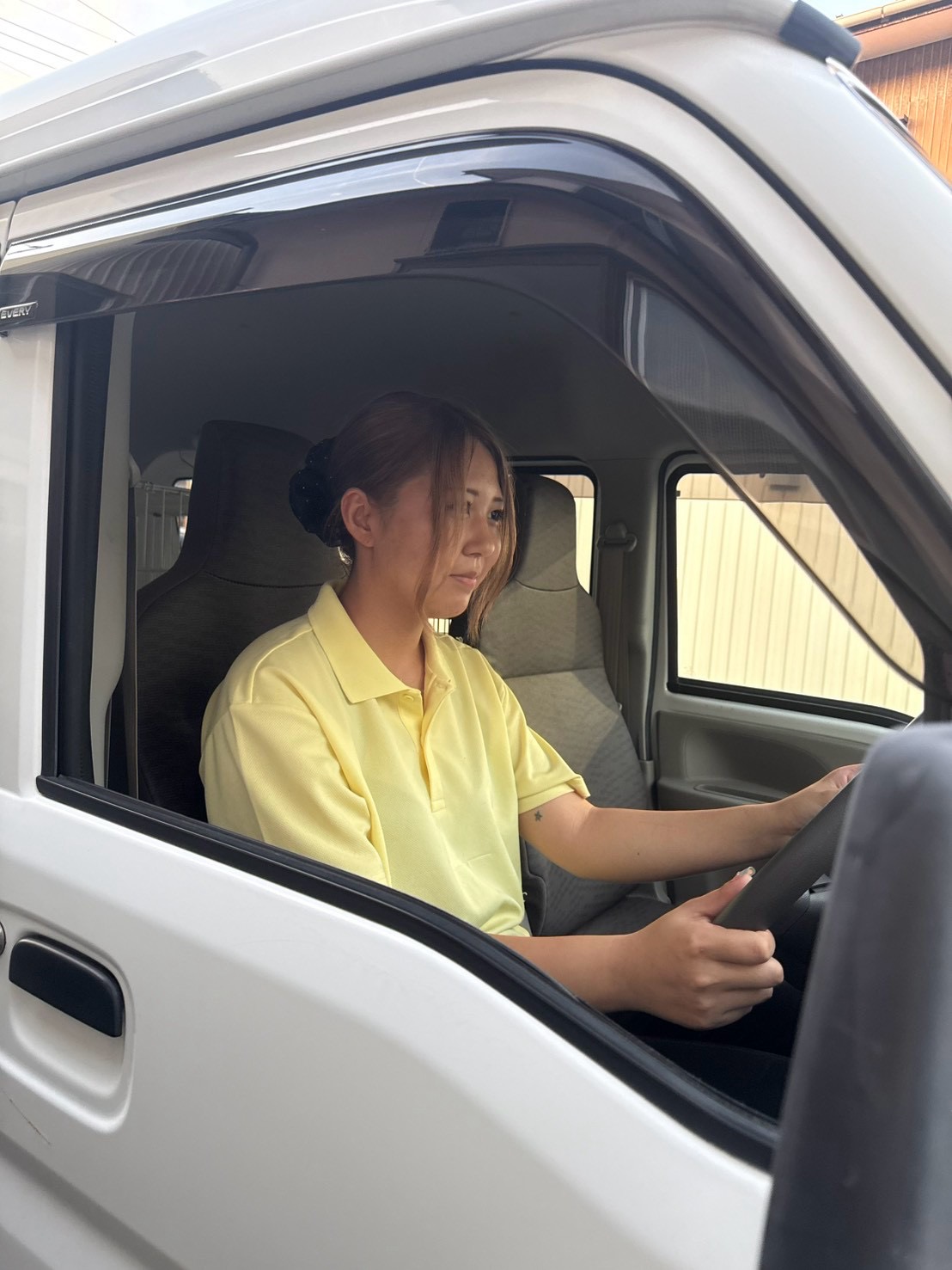 アシスタント 田中